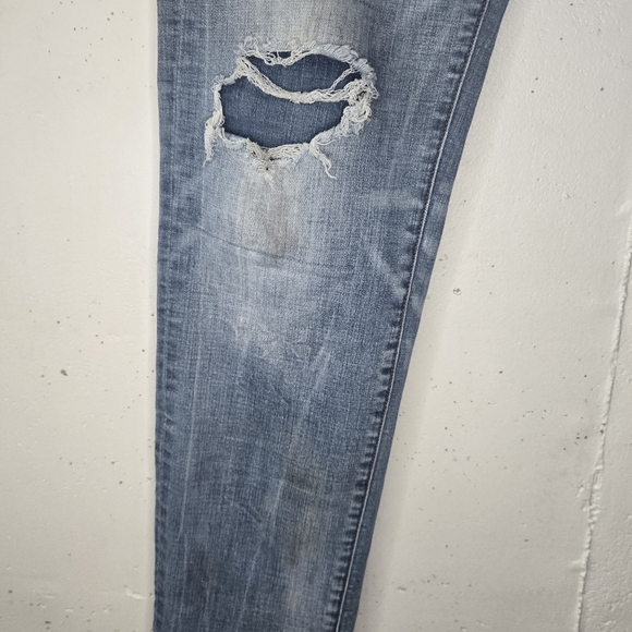 Extreme Flex 4 American Eagle Distressed Jeans - Picture 5 of 11